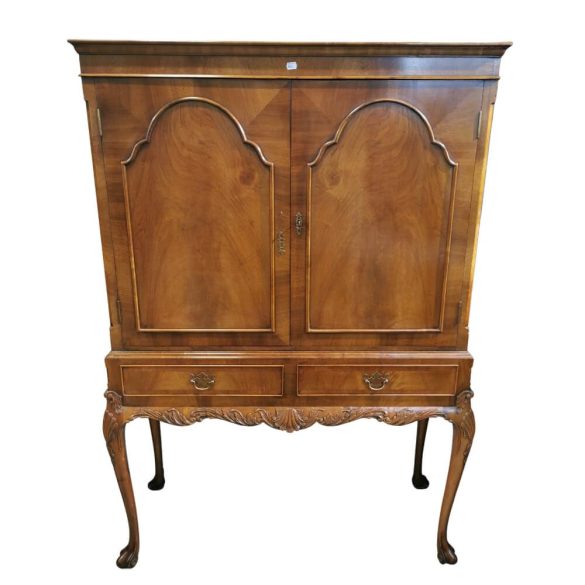 Italtaró Bárszekrény