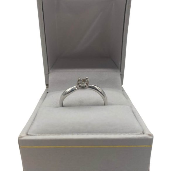 Fehérarany brilliáns gyűrű 0,35 CT