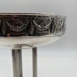 Historizáló oszlopos kínáló 863 g