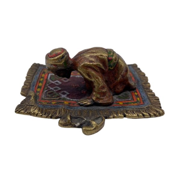 Orientalista Imádkozó Figura, Bécsi Bronz