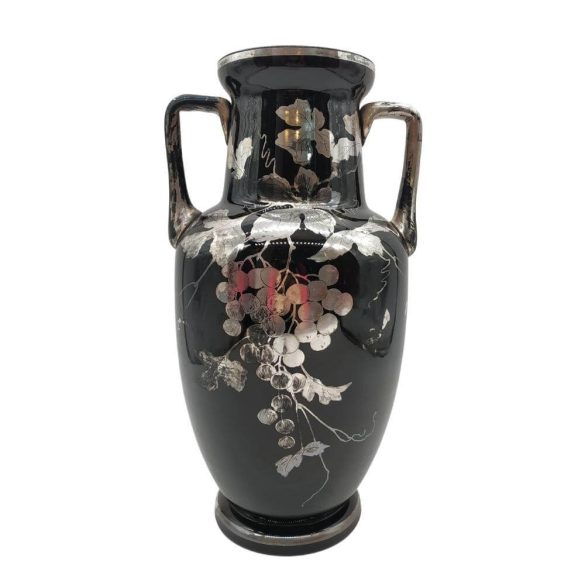 Fekete cseh váza pár,  ezüst applikáció