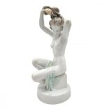 Herendi Fésülködő Lány 