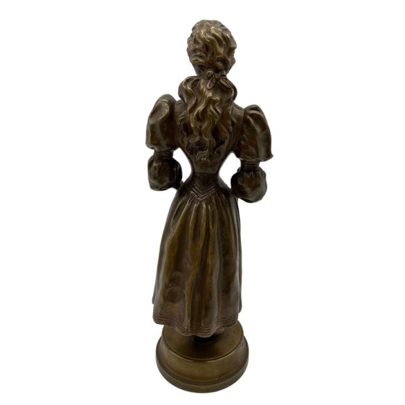 Pongrác Női Alak "Ártatlan"