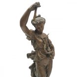 Hárfát tartó női szobor - ón-  