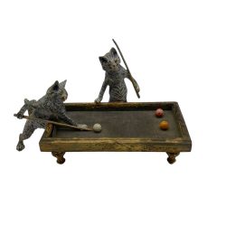 Bécsi bronz "macskás biliárd" kisplasztika