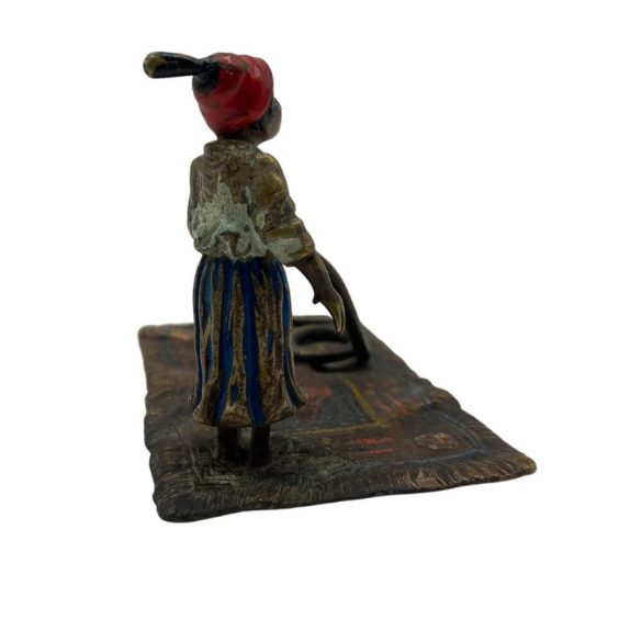 Bécsi bronz "kígyóbűvölő" kisplasztika