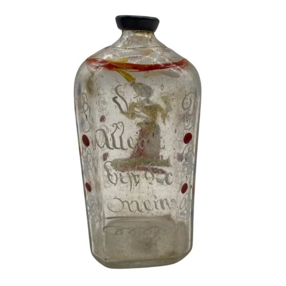 Különleges pálinkásüveg, Erdélyből a 18 század közepéről