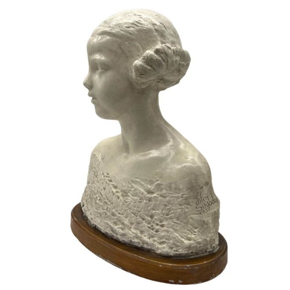 Siklódy Lőrinc ditrói (1876-1945): Leány büsztje (II. Erzsébet?)