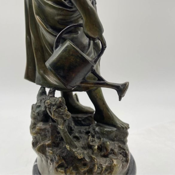 Auguste Louis Mathurin "Au Jardin" bronz szobor