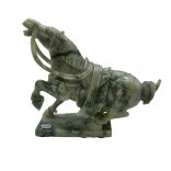 Jade lovas szobor- sérült 3 mm-