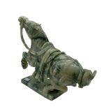 Jade lovas szobor- sérült 3 mm-