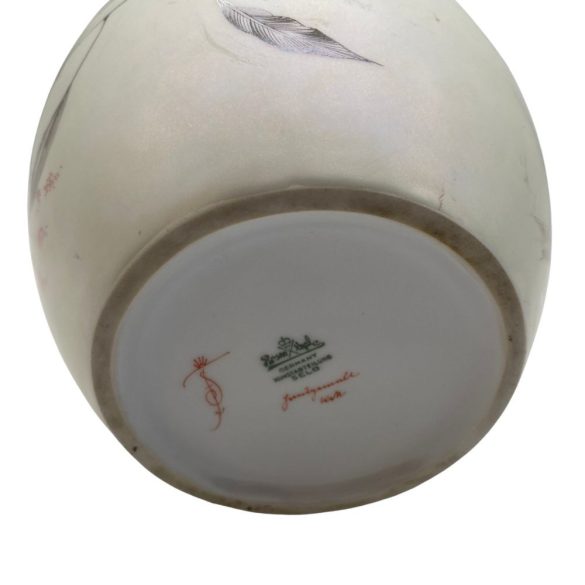  Rosenthal porcelánváza Fritz von Stockmayer japonizáló színes festményével. 1940-es évek