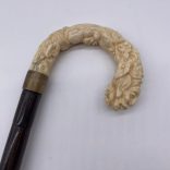 Bambusz száras sétapálca elefántcsont faragott fejes motívummal 