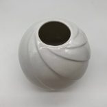 Art deco stílusú fehér porcelán váza 