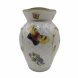 Herendi viktória mintás váza aranyozással