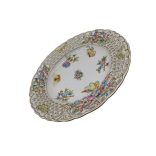 Herendi Viktória mintás áttört falidísz