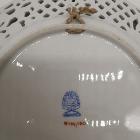 Herendi Viktória mintás áttört falidísz