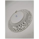 Herendi Viktória mintás áttört falidísz