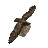 Bronz sas a sziklán